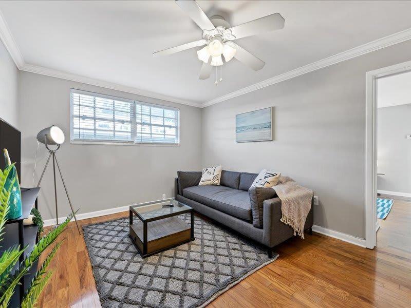 탬파 Designed And Cozy 1Br With Parking Near Stores 아파트 외부 사진