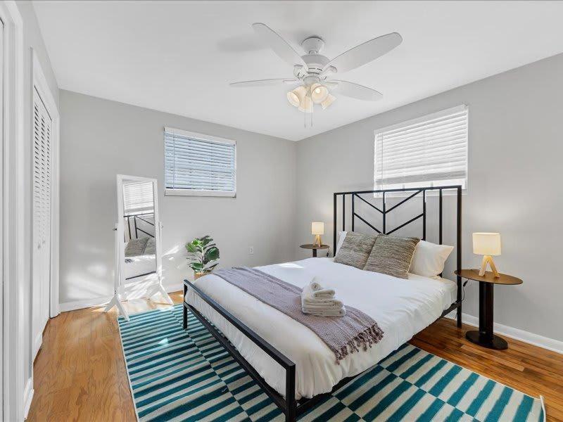 탬파 Designed And Cozy 1Br With Parking Near Stores 아파트 외부 사진